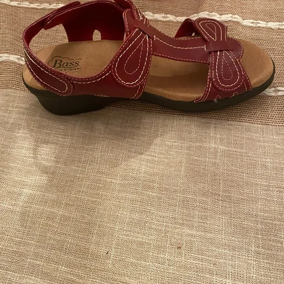 BASS UEC Womens Sandals Size 9 Red Tabitha Comfort
Sandals Black Sole - Picture 9 of 16